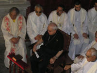 De negro, Don Ramón Echarren, ex Obispo de la Diócesis de Canarias