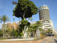 EL ANTIGUO HOTEL DON JUAN, EDIFICIO MUY LIGADO AL PARQUE SANTA CATALINA