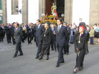 En el centro de la imagen, Doña Josefa Luzardo, Ex-Alcaldesa de Las Palmas de Gran Canaria